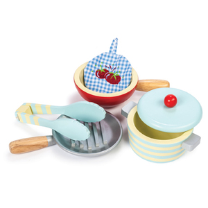 Le Toy Van Pots And Pans Set